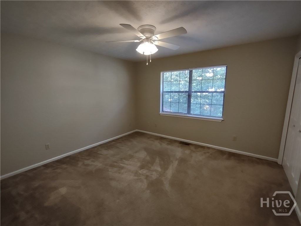 282 Greenwich Dr #12 - Photo 6 of 9