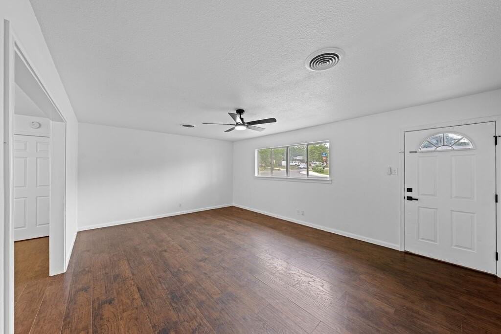 516 Westminster St - Photo 5 of 23