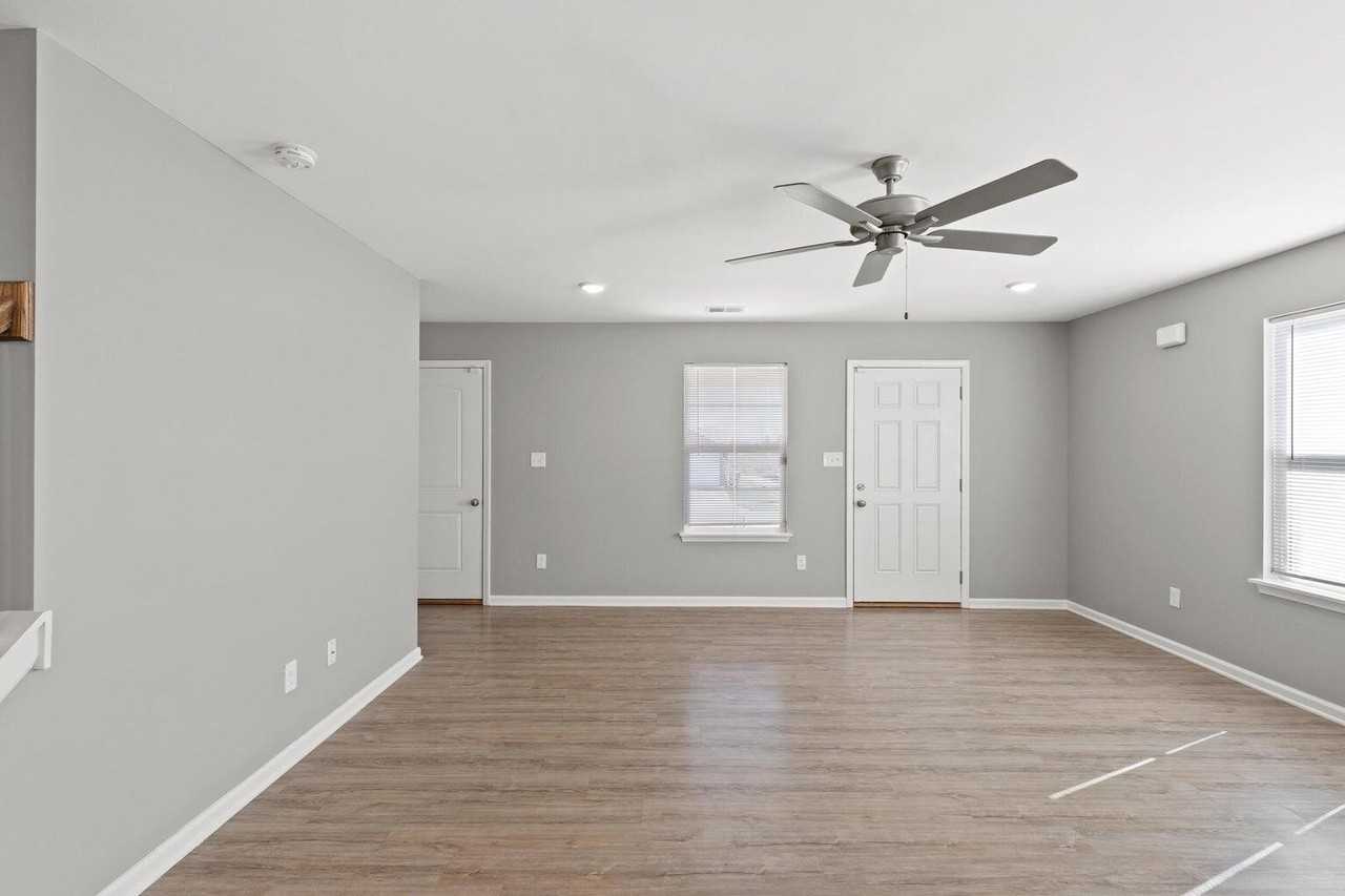 2708 Hailey Rose Way - Photo 2 of 17
