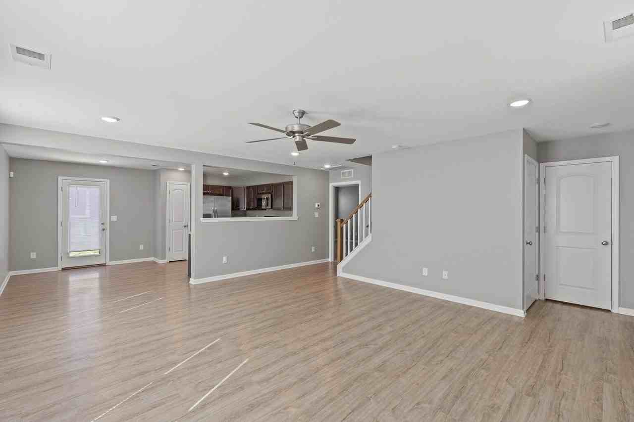 2708 Hailey Rose Way - Photo 4 of 17