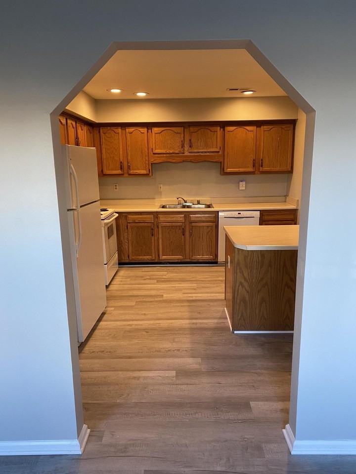 213 Mary Rose Ln - Photo 4 of 16