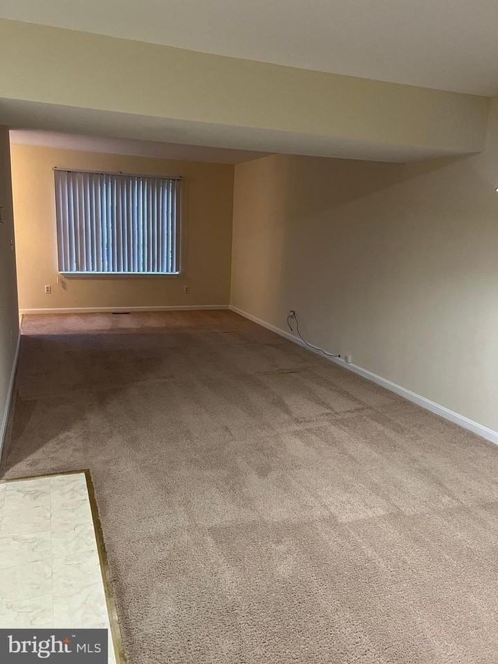 7717 Grace Ave - Photo 6 of 11