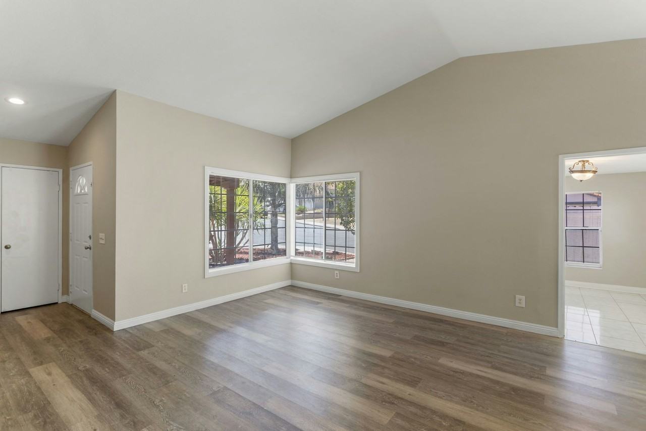 25690 Monica Way - Photo 6 of 22