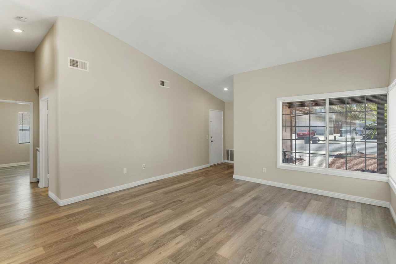 25690 Monica Way - Photo 7 of 22