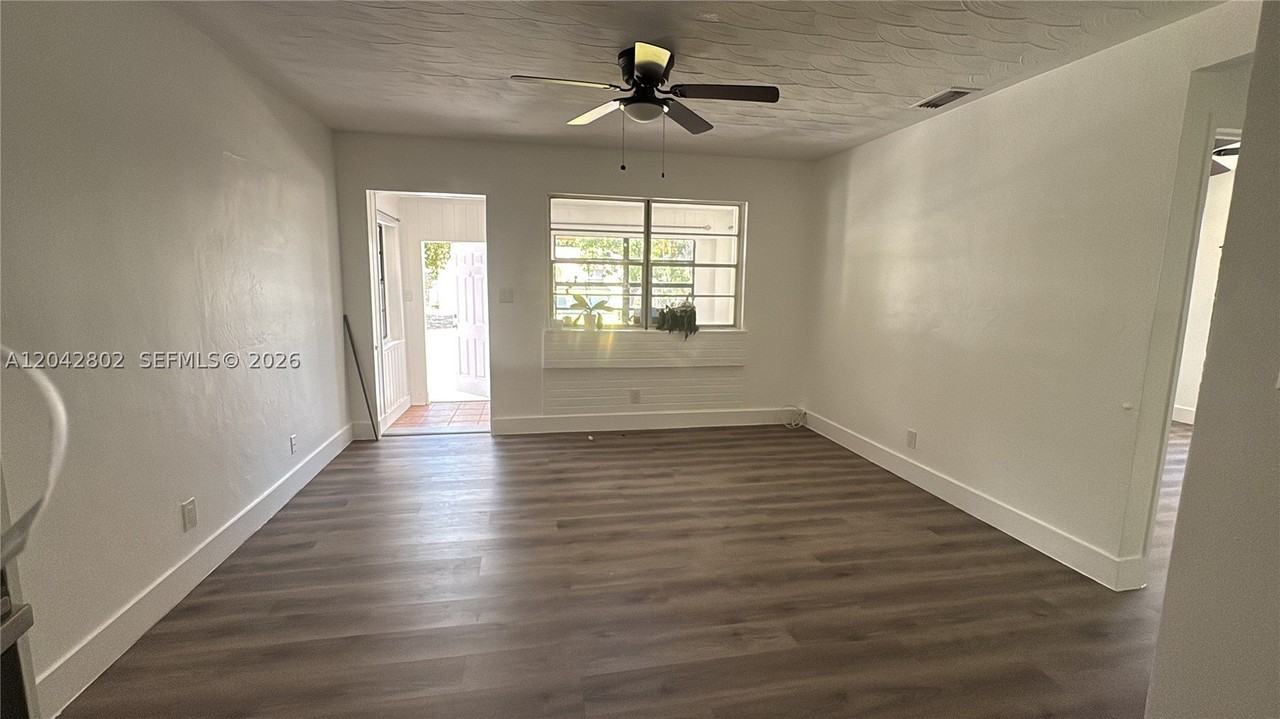 2126 Arthur St #1 - Photo 5 of 22