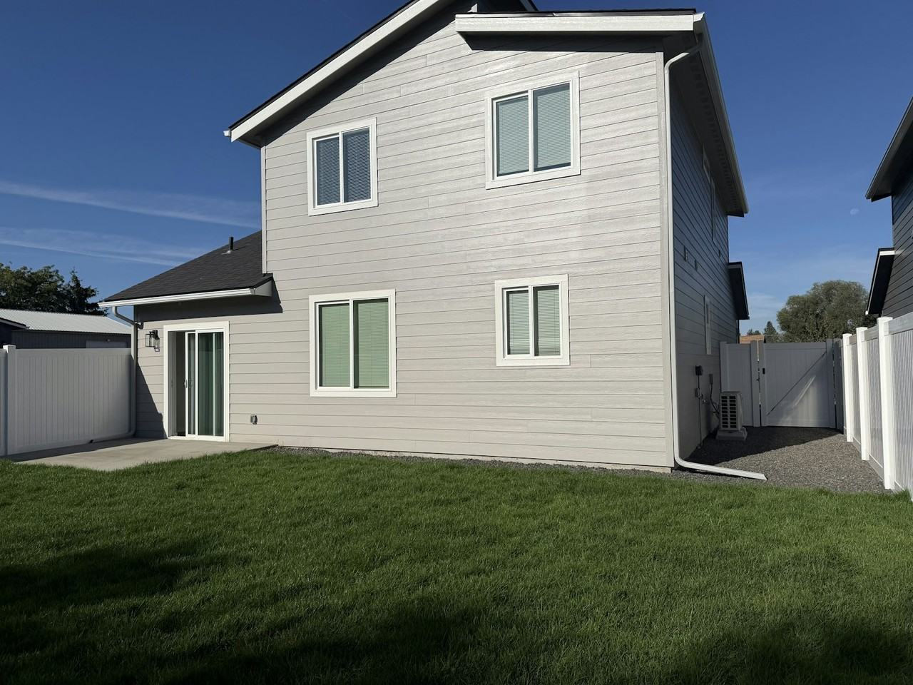 1822 North Coach Lane - Photo 2 of 43