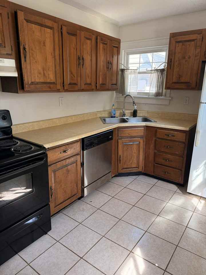 1653 West Forest Avenue, Unit 1655 - Photo 2 of 15