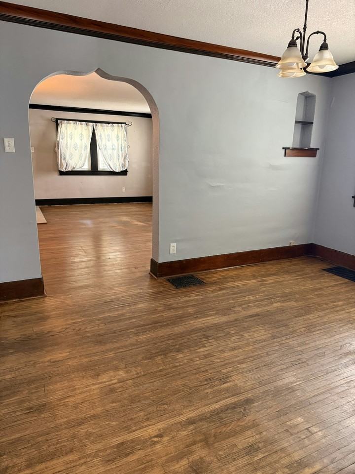 1653 West Forest Avenue, Unit 1655 - Photo 6 of 15