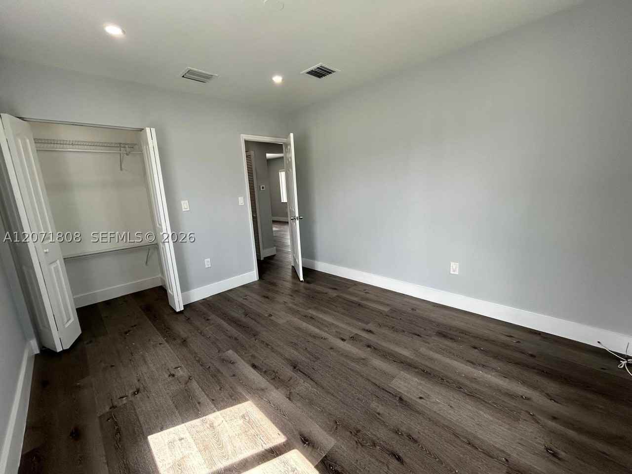 821 Nw 1st Ave #B - Photo 6 of 16