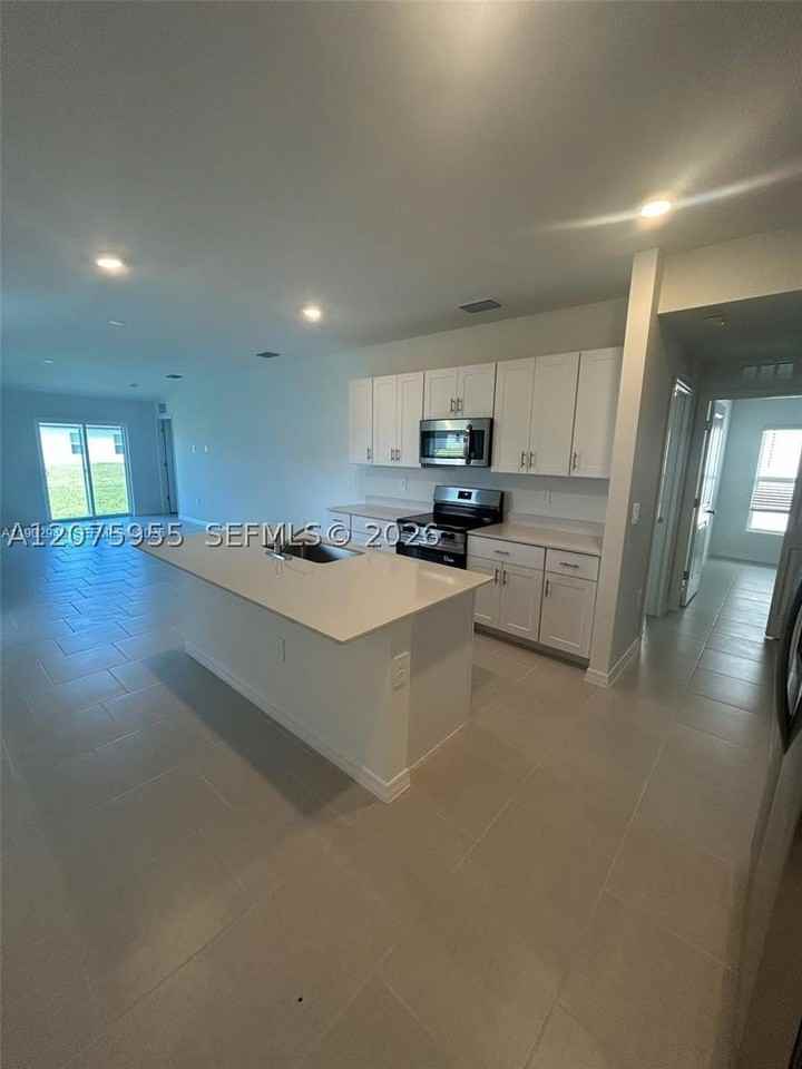 4022 San Felice Ln - Photo 6 of 14