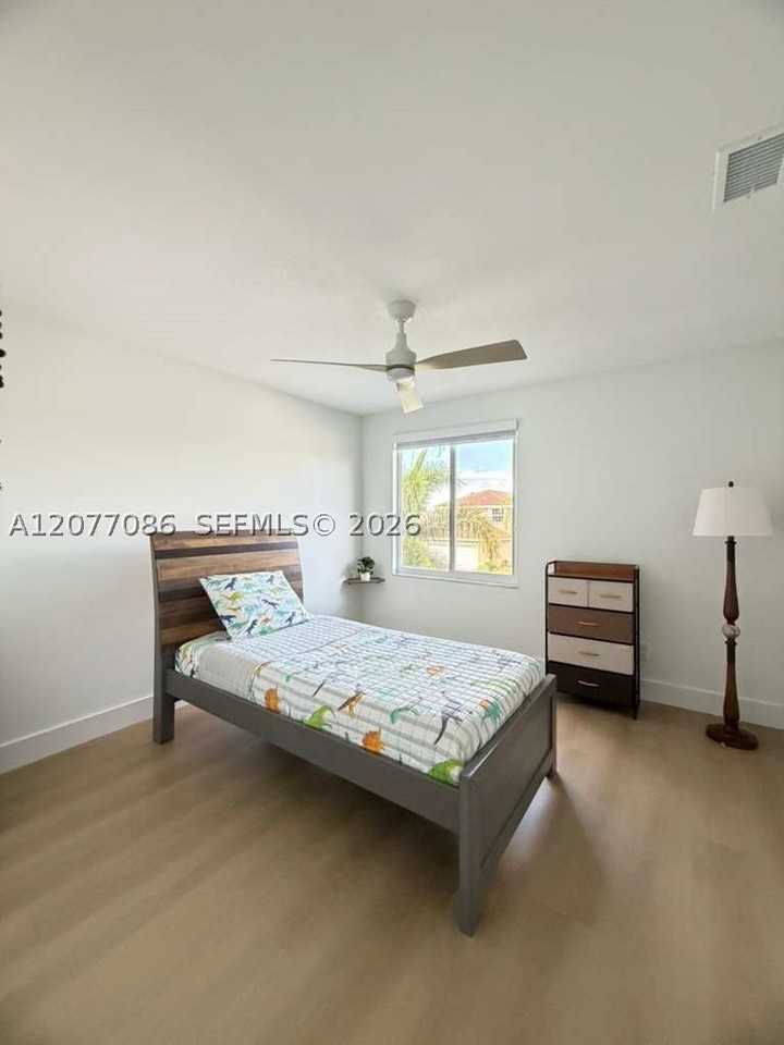 1920 Nw 182nd Ter #0 - Photo 7 of 10