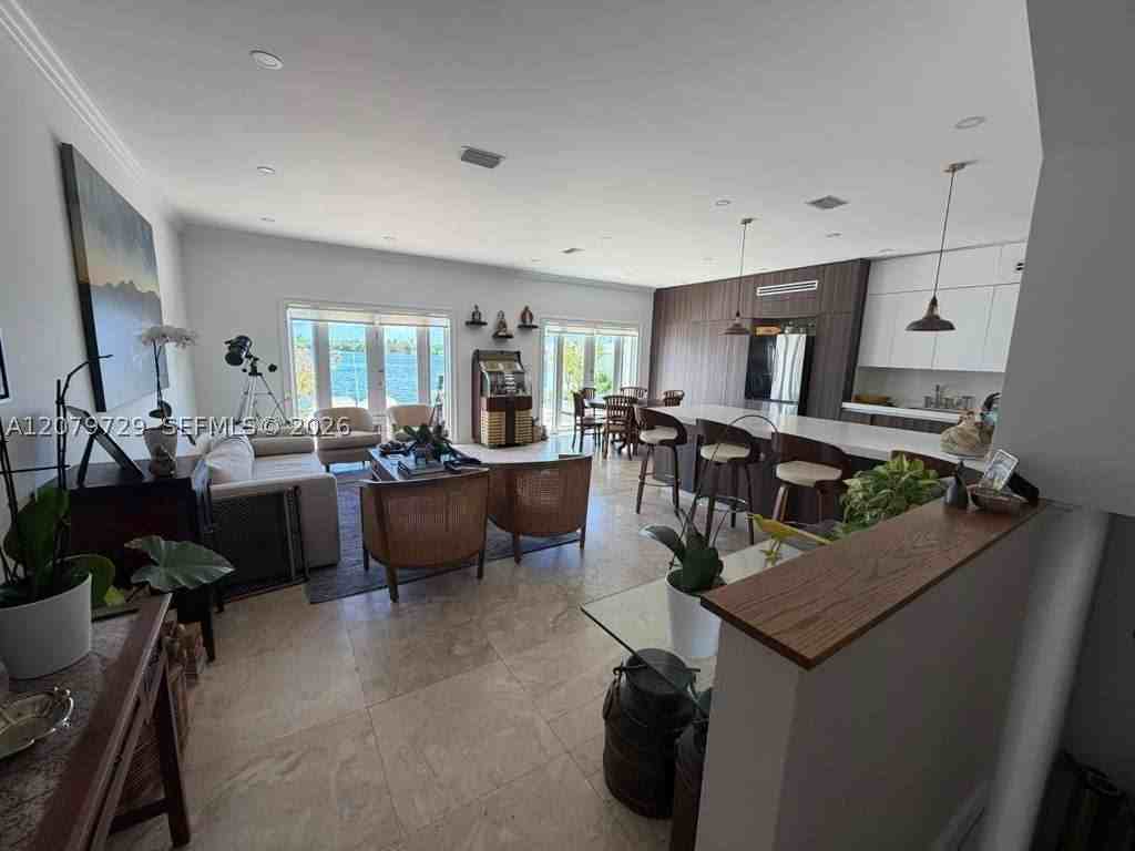 8031 Ne Bayshore Ct #8031 - Photo 3 of 25