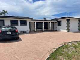 featured image of 11110 Nw 62nd Ave #0