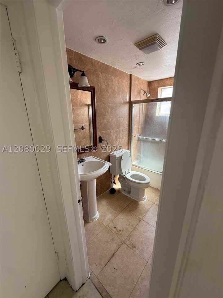 824 82nd St #1 - Photo 6 of 23