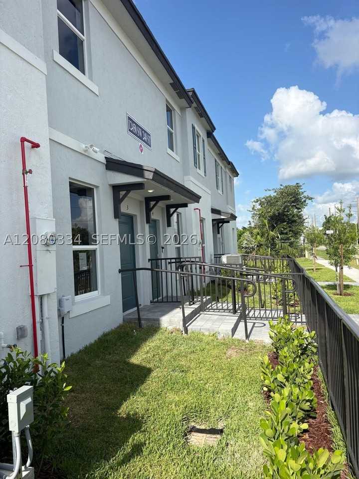 12450 Sw 248th St #5 - Photo 3 of 9