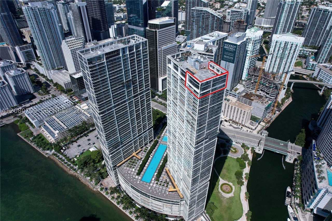 465 Brickell Ave - Photo 5 of 50