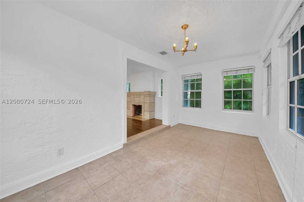 1114 Milan Ave - Photo 3 of 41