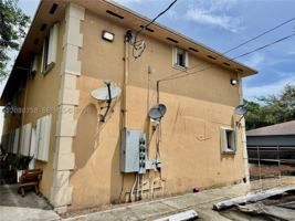 featured image of 759 Nw 70th St #2