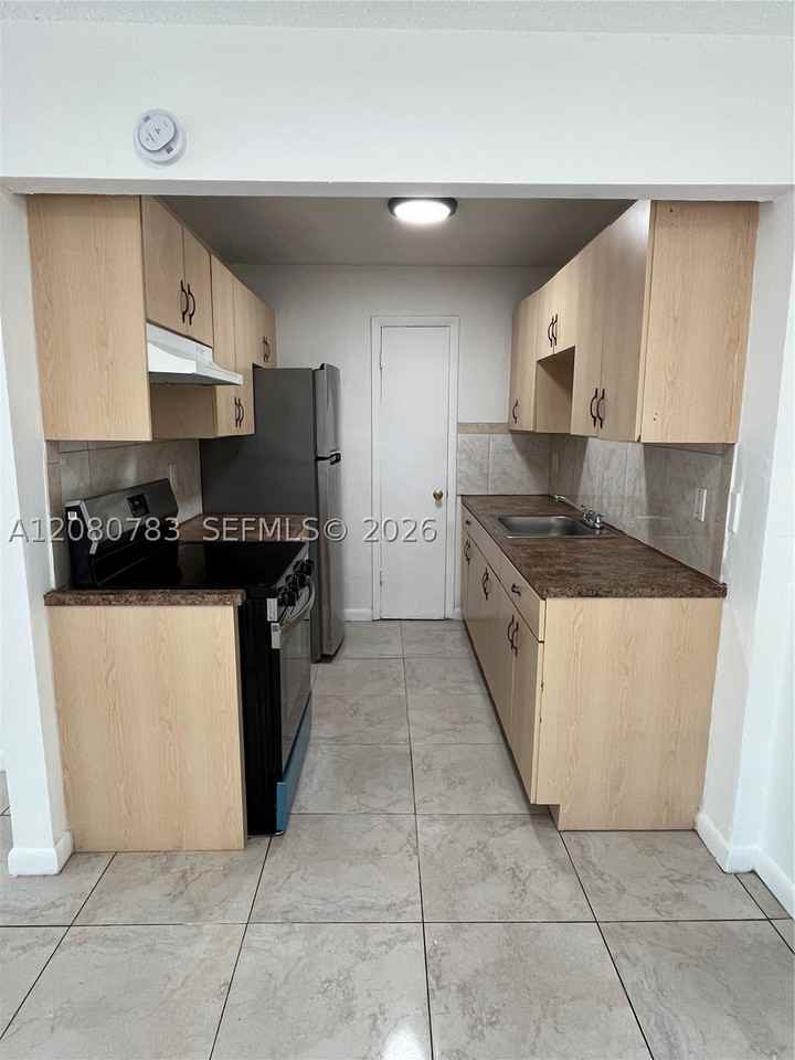 1333 S Dixie Hwy #213 - Photo 4 of 19