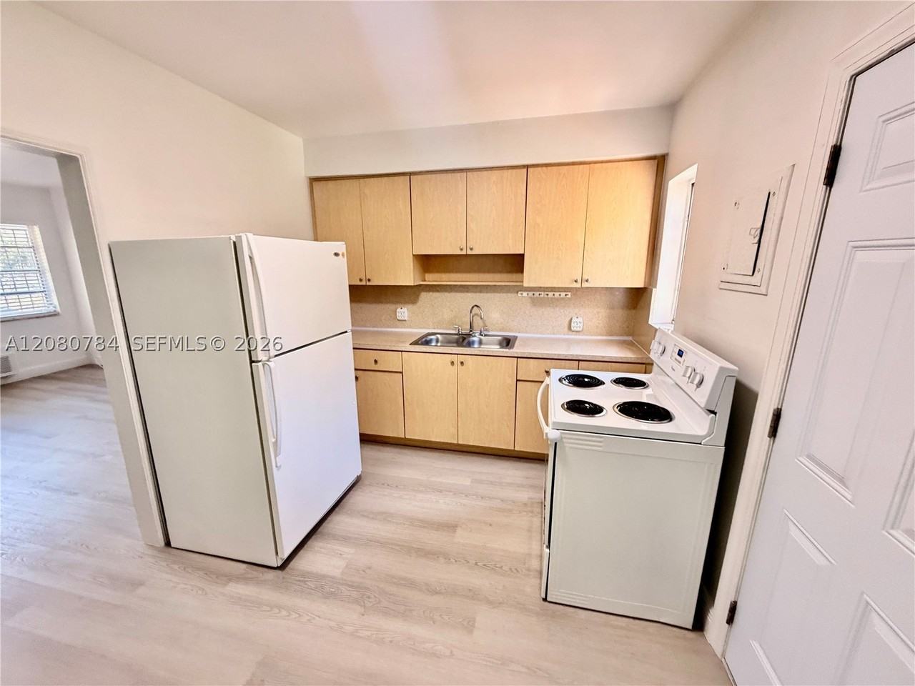 3790 Sw 27th St #3790 - Photo 2 of 17