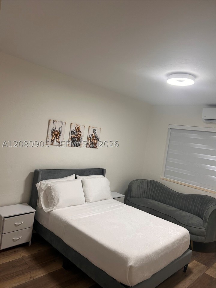 350 75th St #109 - Photo 2 of 17