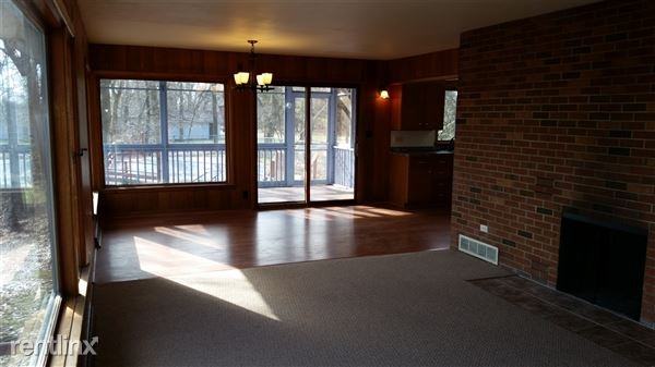 901 Quirk Pl - Photo 2 of 9