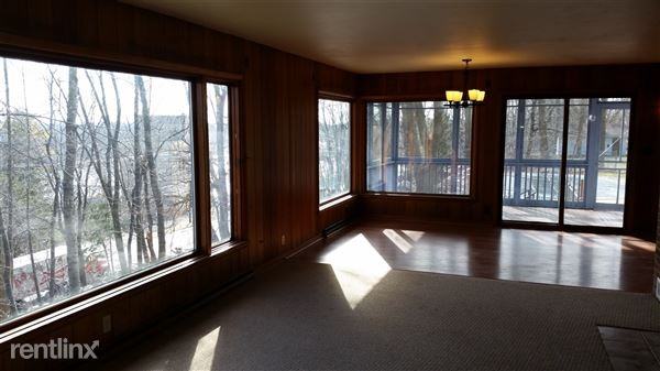 901 Quirk Pl - Photo 3 of 9
