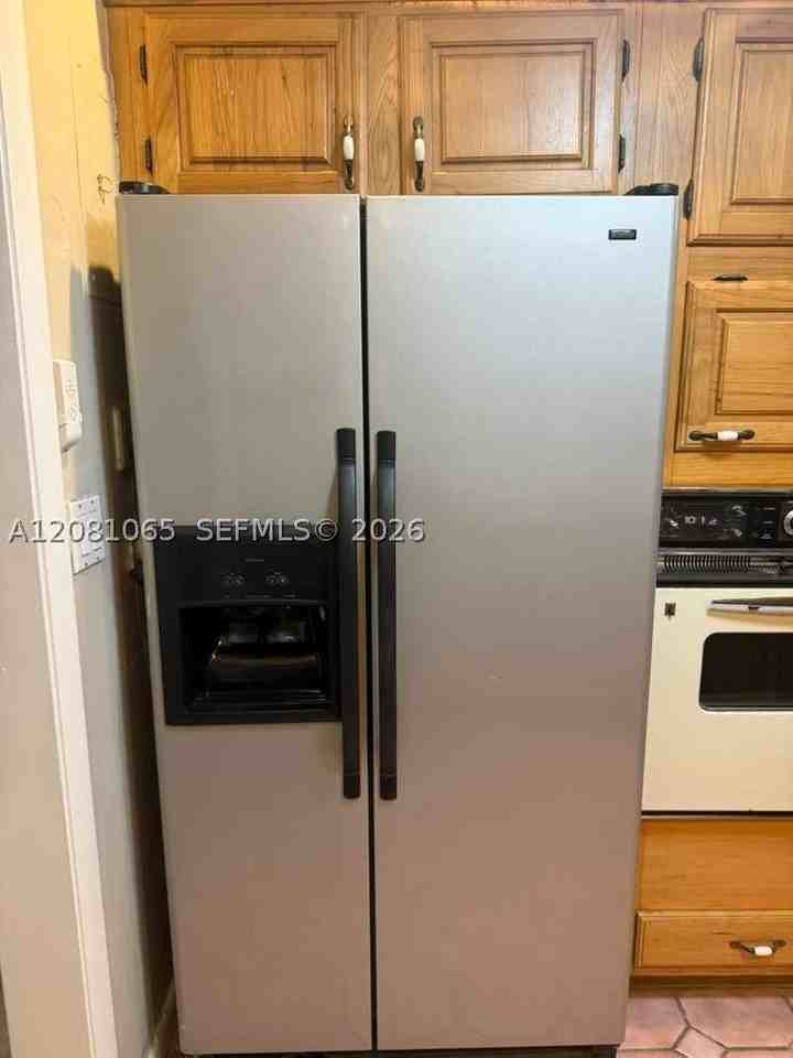711 Sw 9th Ave - Photo 6 of 23