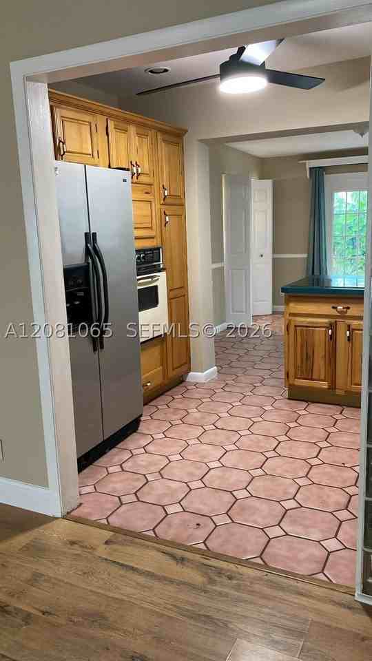 711 Sw 9th Ave - Photo 7 of 23