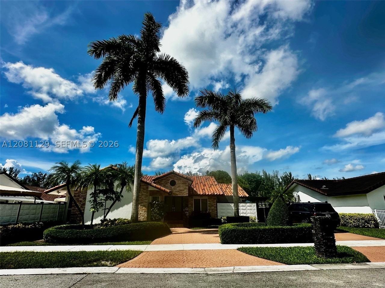 12851 Nw 11th St - Photo 2 of 25