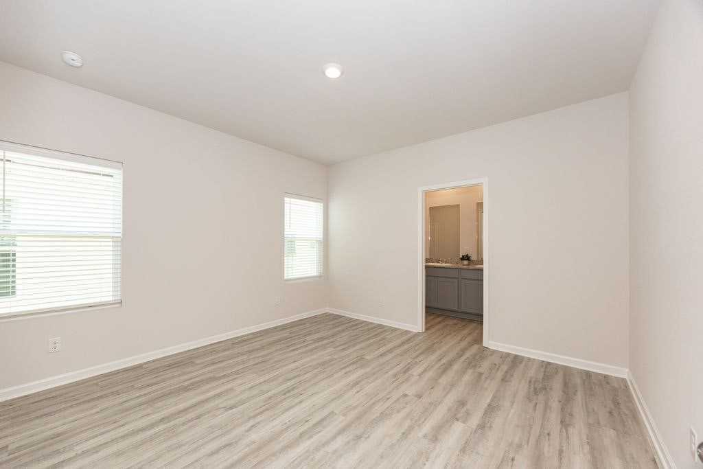 1020 Renova Drive - Photo 3 of 29