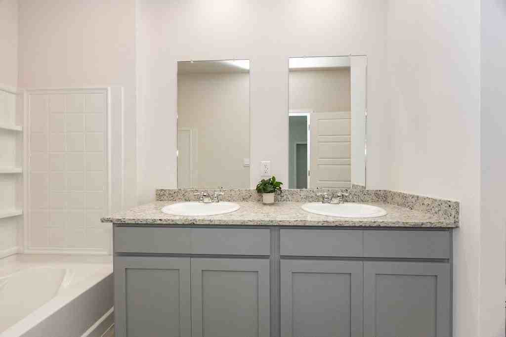 1020 Renova Drive - Photo 5 of 29