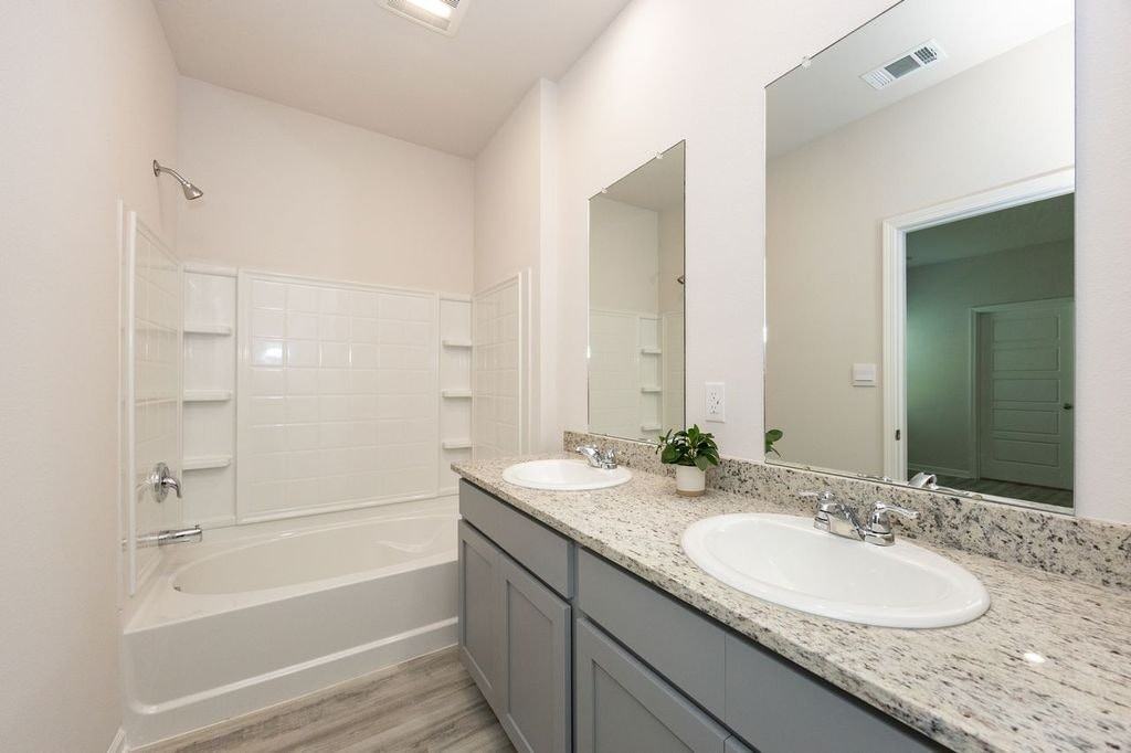 1020 Renova Drive - Photo 6 of 29