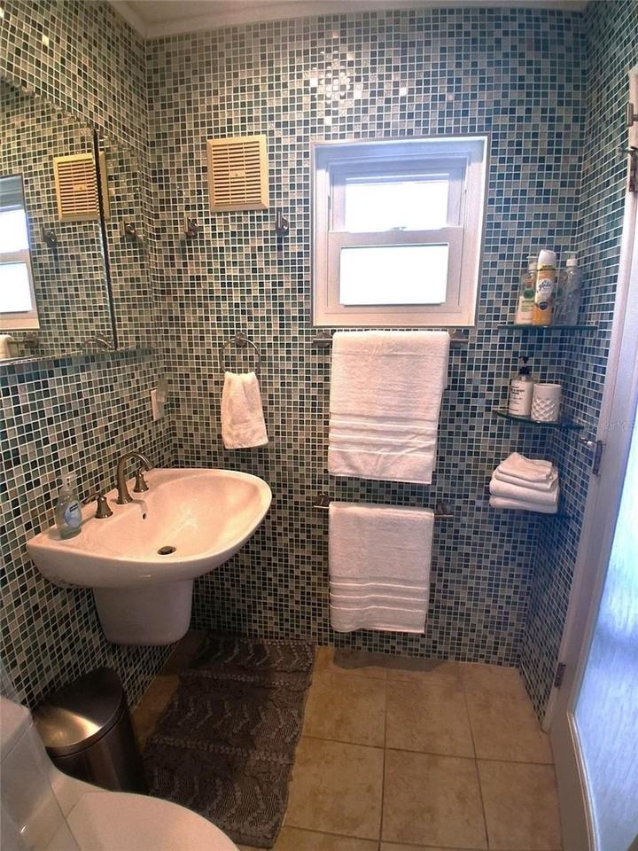 2850 Gulf Of Mexico Dr #2 - Photo 4 of 19