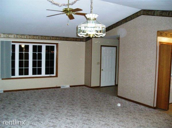 2700 Meadowbrook Rd - Photo 3 of 4