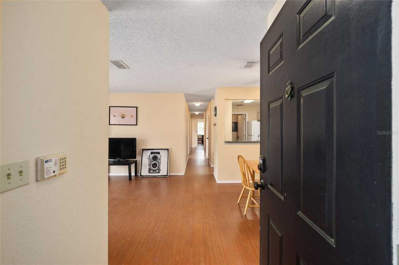3705 Sw 27th St #221 - Photo 5 of 28
