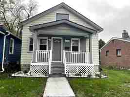 featured image of 2726 Stephens St