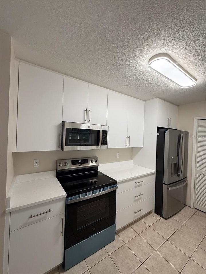 5454 Bracken Ct - Photo 2 of 16