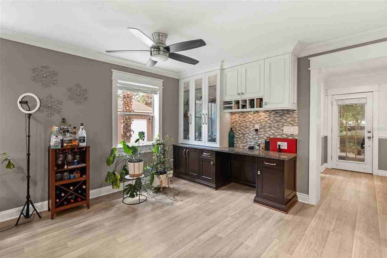 2120 Murdock Blvd - Photo 6 of 30