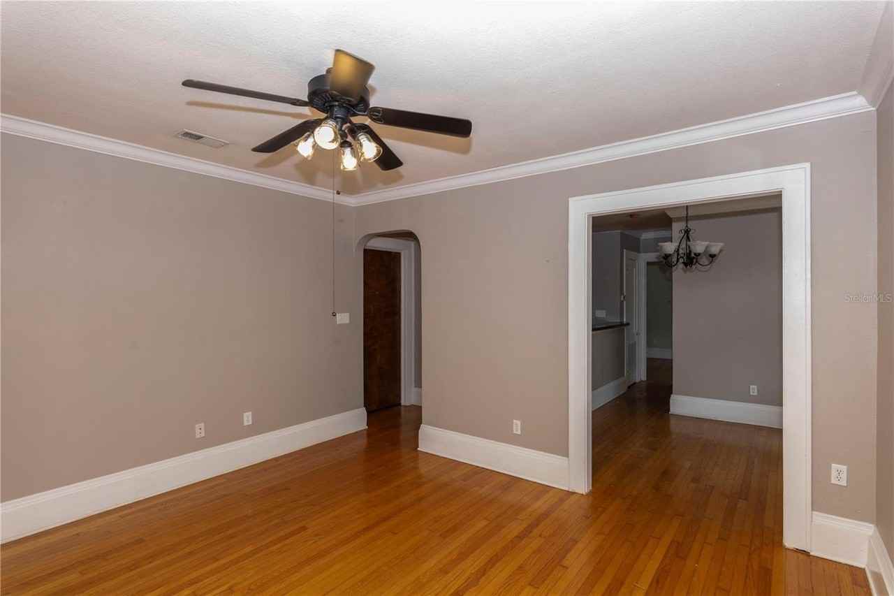 613 E Ridgewood St #5 - Photo 7 of 13