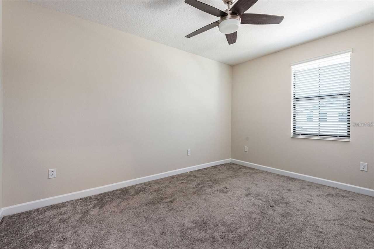 11043 Whistling Pine Way - Photo 5 of 17