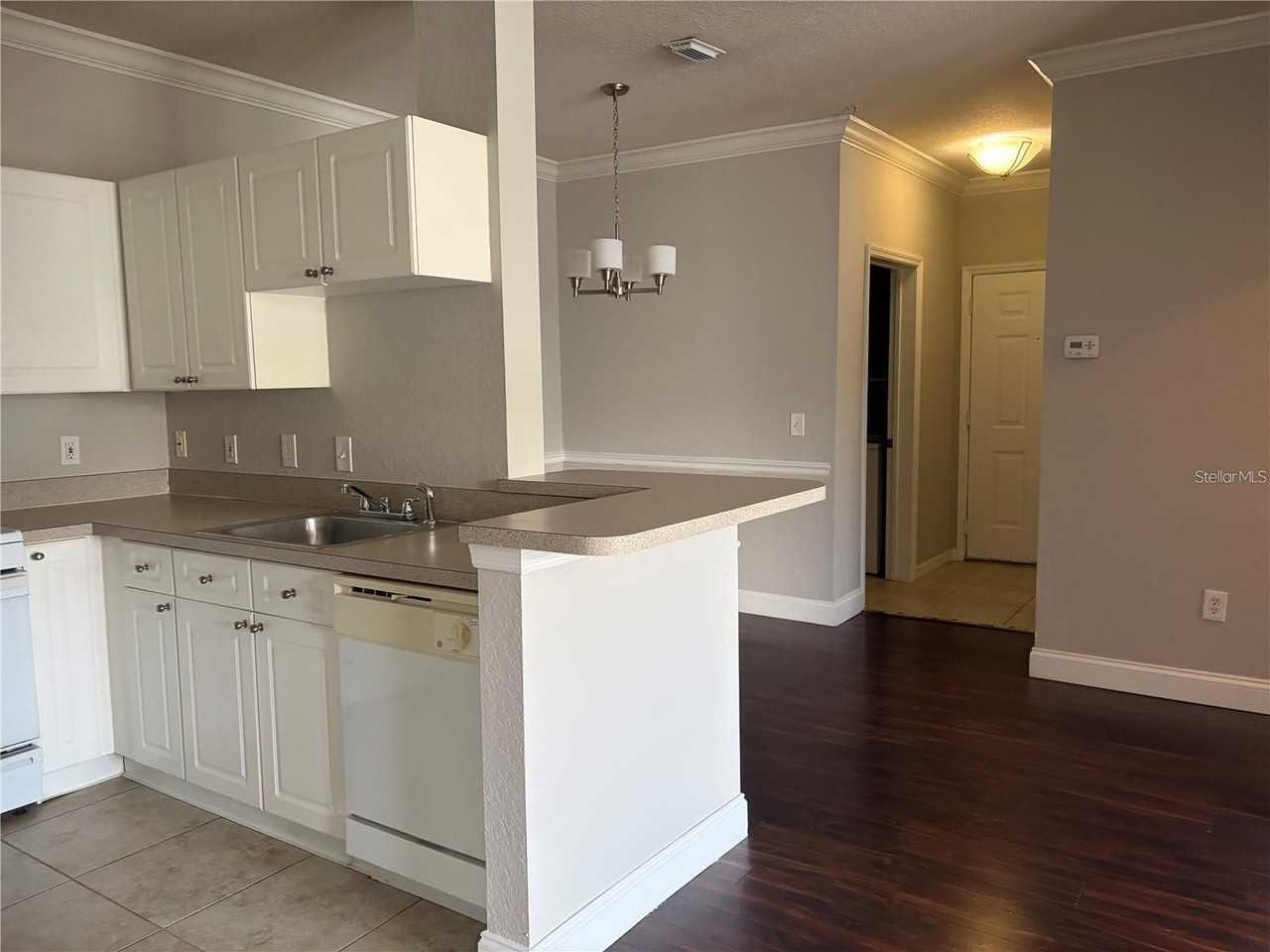 3325 S Kirkman Rd #423 - Photo 3 of 16