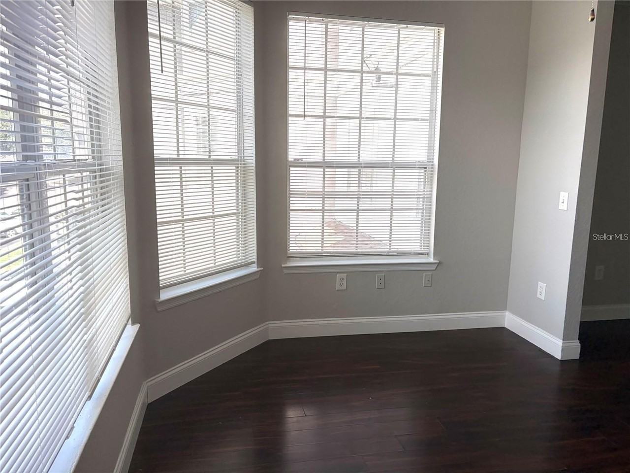 3325 S Kirkman Rd #423 - Photo 6 of 16