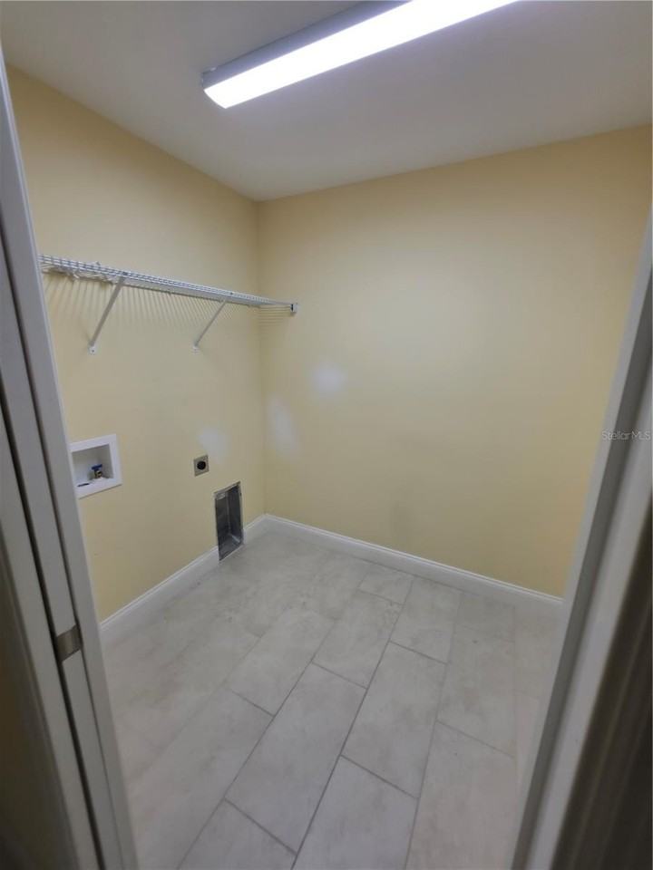 5082 Sw 91st Pl - Photo 3 of 17