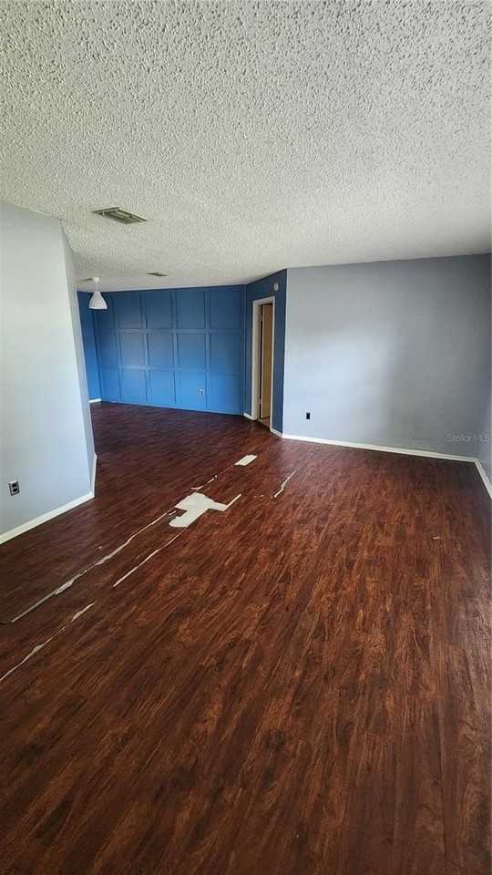 7712 Simon Ridge Ct - Photo 5 of 17