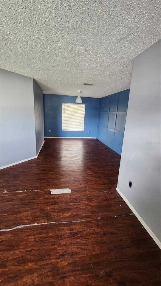 7712 Simon Ridge Ct - Photo 6 of 17