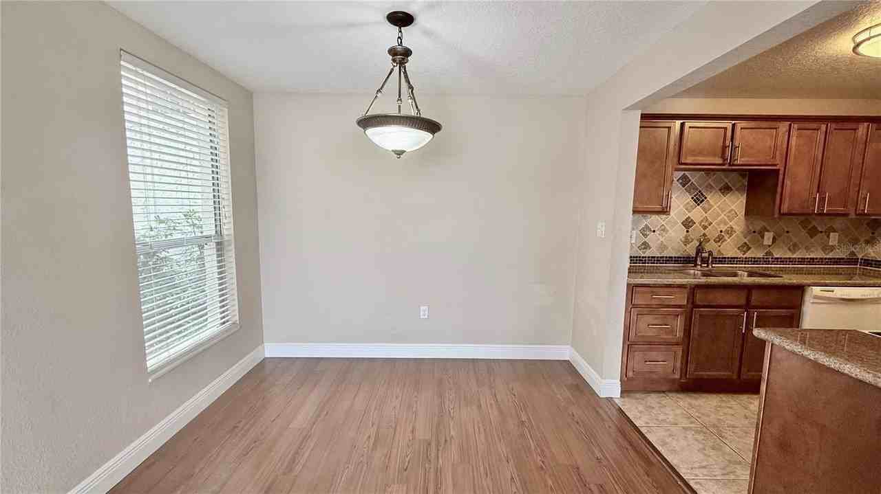 524 Orange Dr #11 - Photo 4 of 27