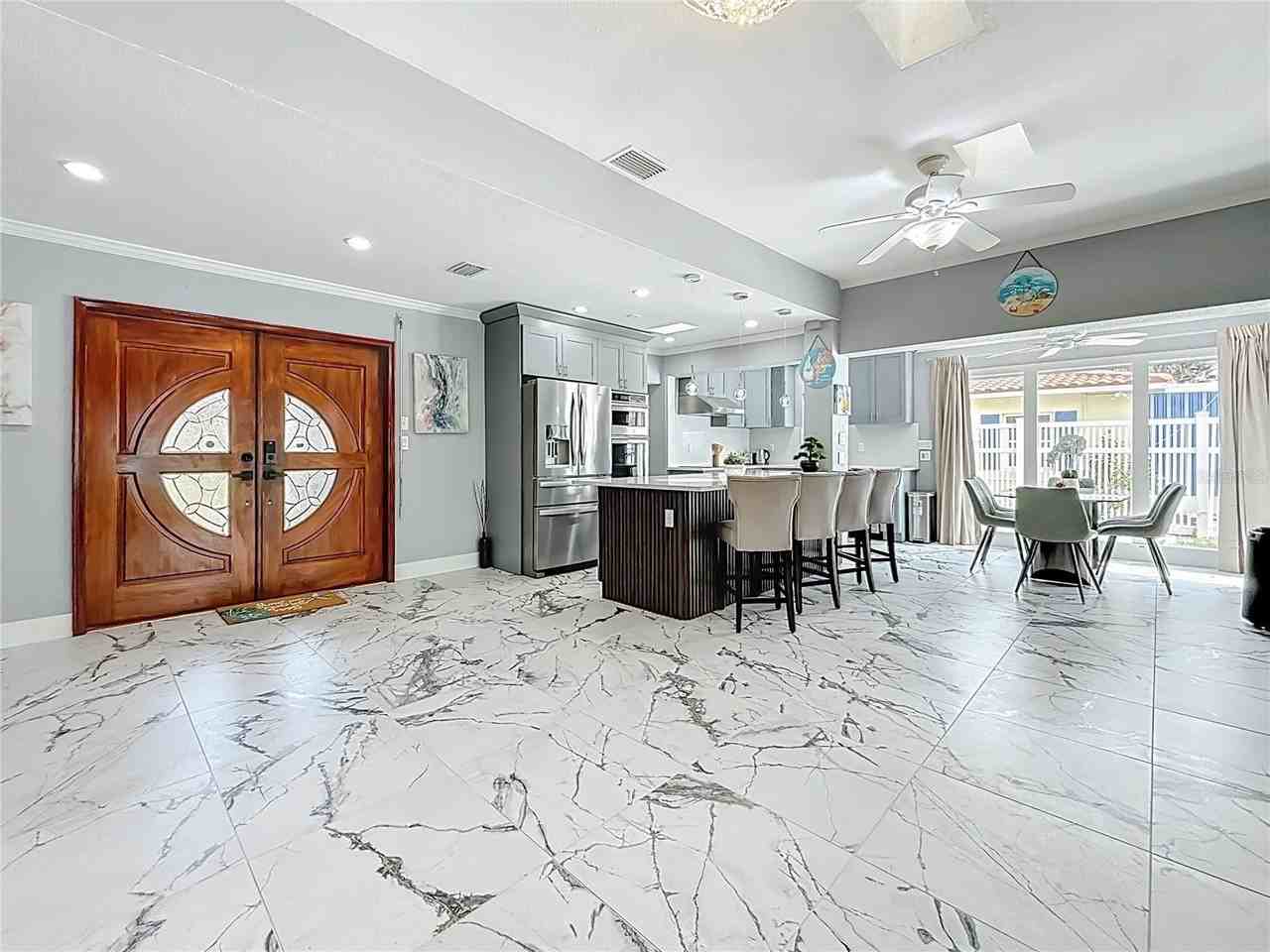 14186 W Parsley Dr - Photo 4 of 50