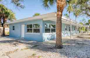 featured image of 717 E Gulf Blvd #2