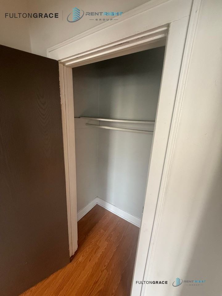 3244 N Pulaski Rd #14 - Photo 4 of 10